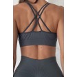 Безшовний спортивний топ з ефектом push-up V-Top NTF