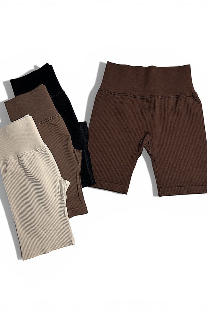 Вкорочені безшовні треки-велосипедки Define Tracks Rib Shorts Luxe